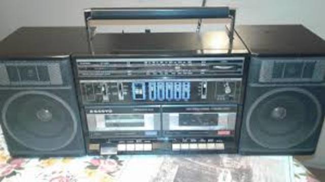 RADIOGRABADOR DOBLE CASETTERA