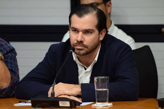 Plenario aprueba infrome del cementazo en sesión legislativa