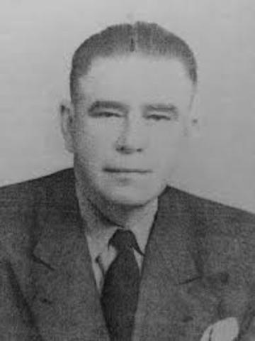 Ulate cede el mando del país.