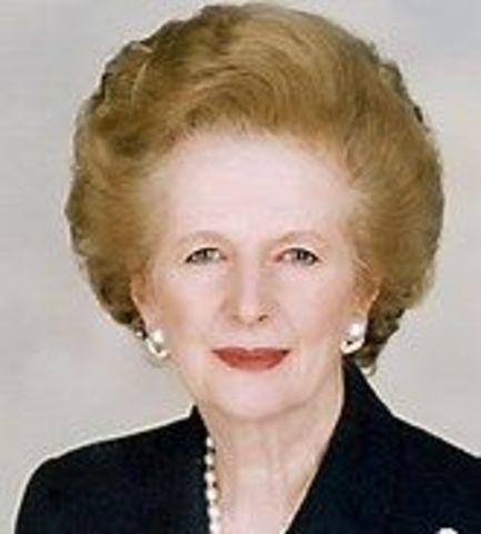 Margaret Thatcher dimite