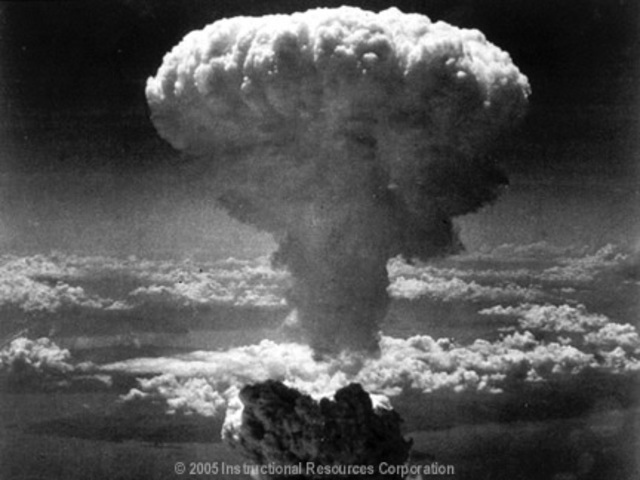 Atomic bomb dropped on Hiroshima