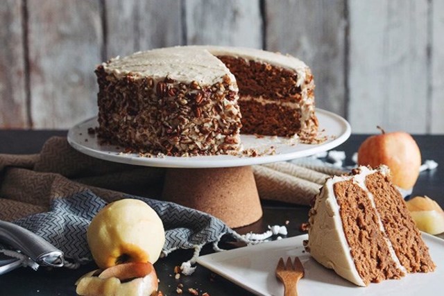 Vegan Apple Spice Cake with Maple Buttercream