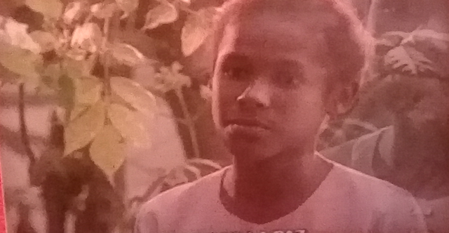 1996(Mandato Nacional  de los niños por la paz.Episodio"La huella de los niños"en el que se cuenta  la votación infantil por un país  en paz