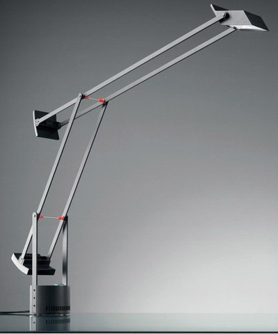 1972 lampara de mesa tizio