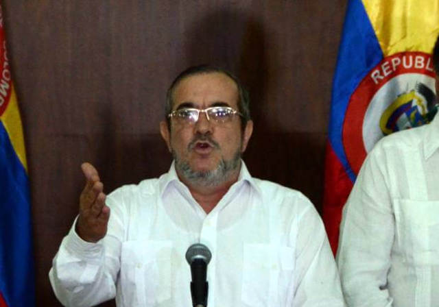 PAUSA EN LOS DIÁLOGOS