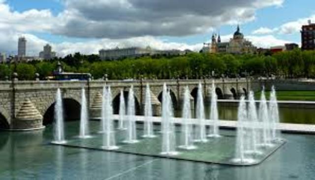 FUENTES DE AGUA MONUMETALES
