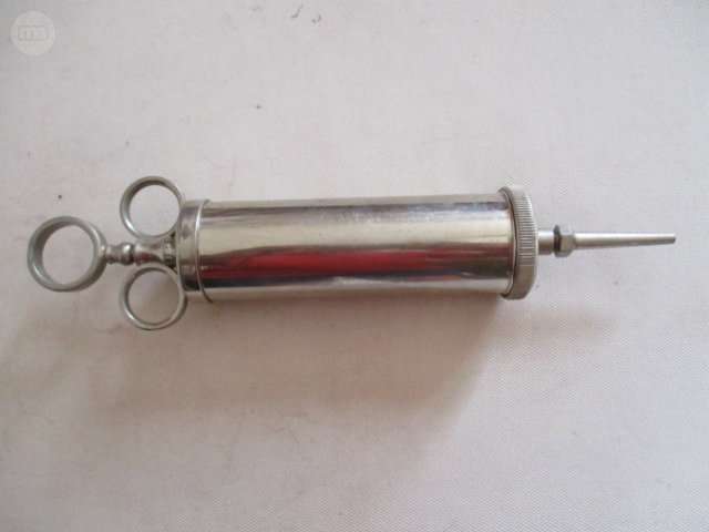 PRIMERA BOMBA  (II a.C )