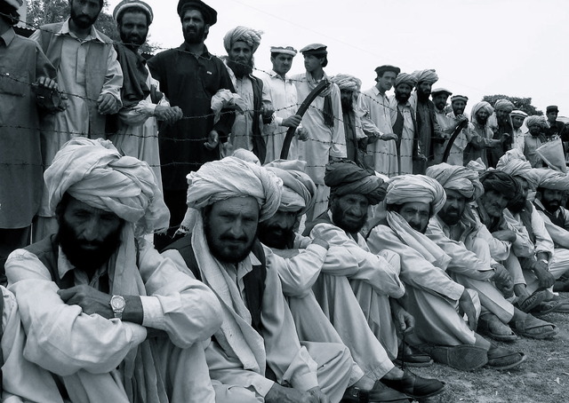 Pakistan tribe invade Kashmir