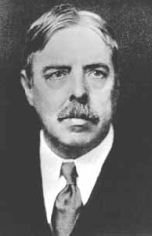 Edward L. Thorndike.