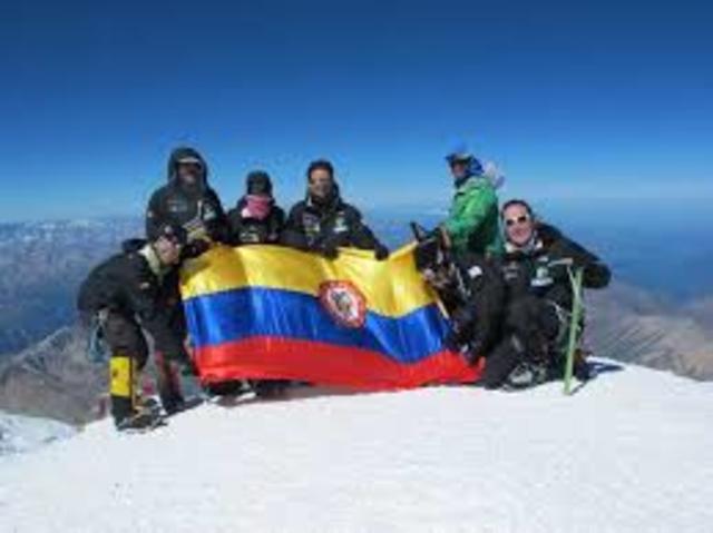 Colombianos conquistan la cima del Everest
