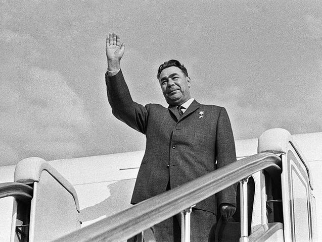 Возвеличивание Брежнева