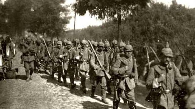 L'Allemagne envahit la Belgique