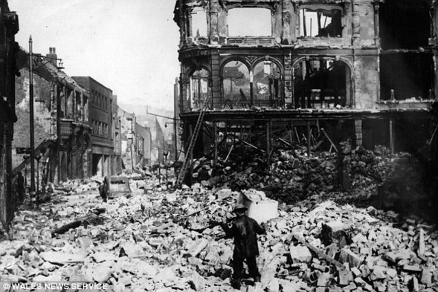 Luftwaffe bombed cities