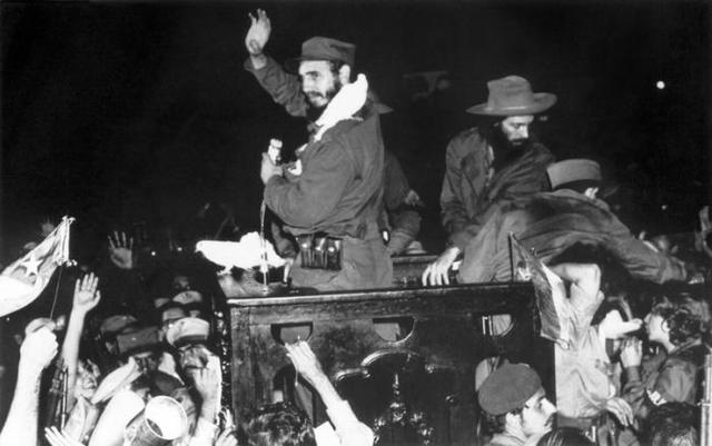 Fidel en Habana, triunfante entrada a Santiago de Cuba.