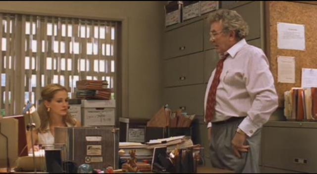 Erin consigue un trabajo en el bufete de abogados Masry & Vititoe