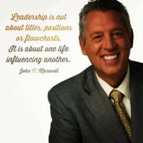 John Maxwell becomes Pastor in Crystal Cathedral