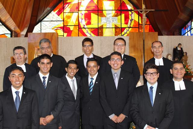 Entrada al prenoviciado