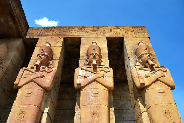 Mentuhotep crea capital Tebas