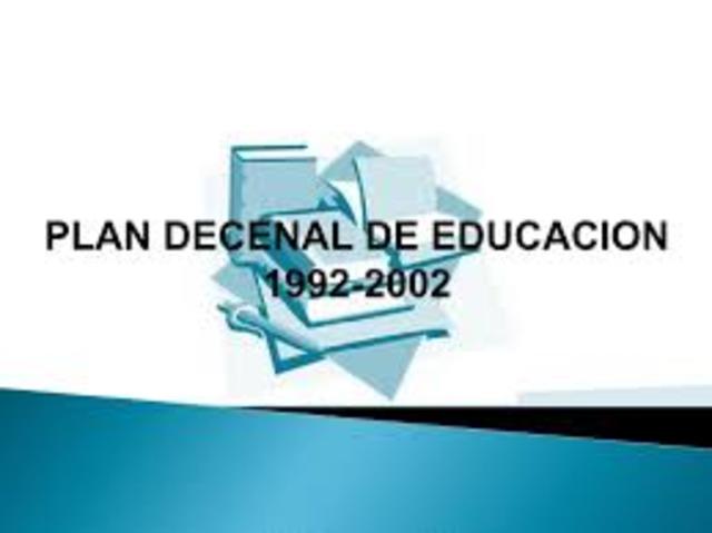 Implementación de las reformas educativas dominicanas. a partir del 1970, surgen importantes reformas, pero las mas puntuales se implementan a partir del 1992, con el plan decenal