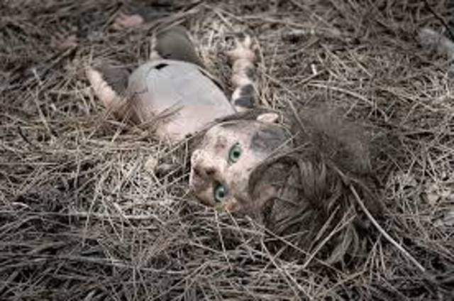 10. La muñeca enterrada: