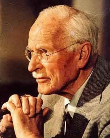 Carl Jung es nombrado médico en jefe del hospital de psiquiatría.