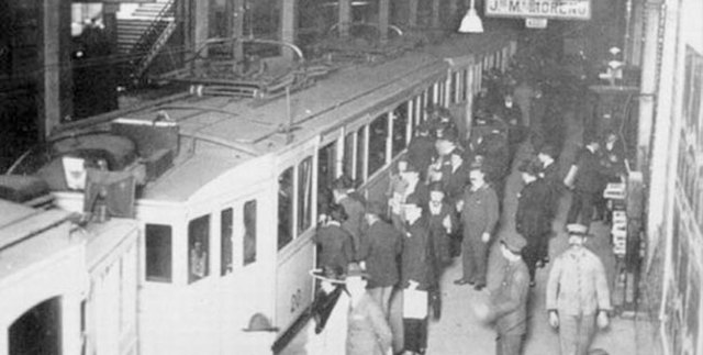 Llegada del Subterraneo e Inauguración