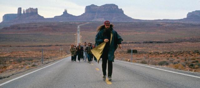 forrest gump runs around the country