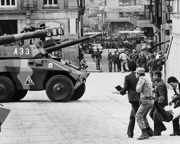 Toma al palacio de justicia
