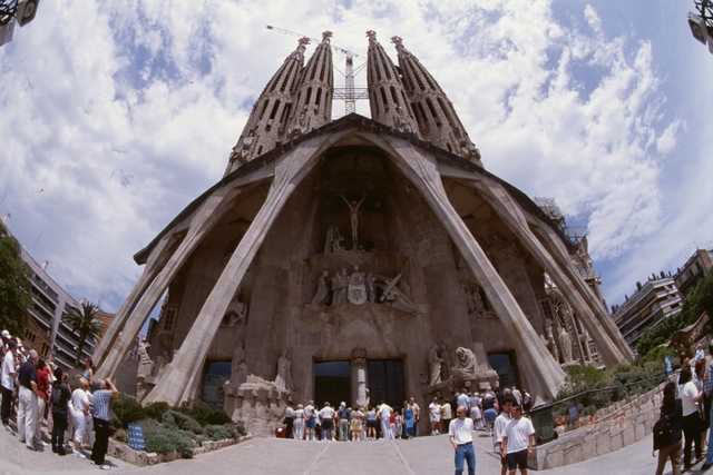 Se proyecta la fachada de la Pasión