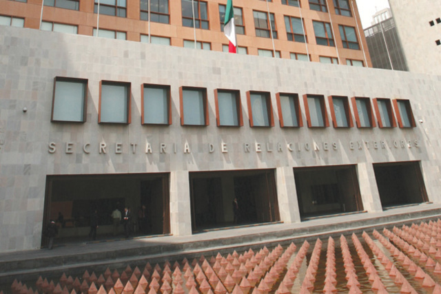 Se crea la Secretaría de Relaciones Exteriores e Interiores