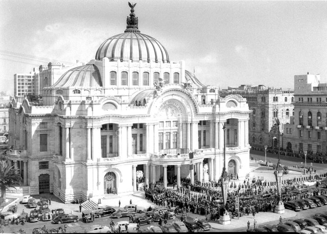 Inauguración del Palacio de Bellas Artes