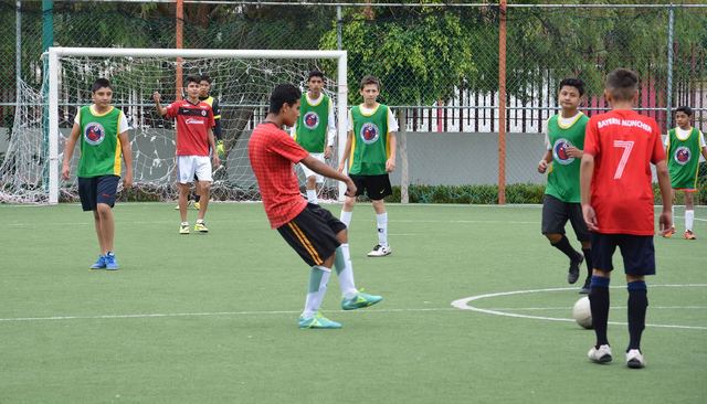 2015, Primer Empleo, y concurso de futbol