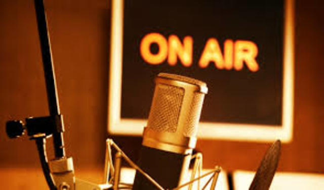 Programas escolares pelo rádio