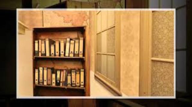 Anne's family go into hiding (The Secret Annex)