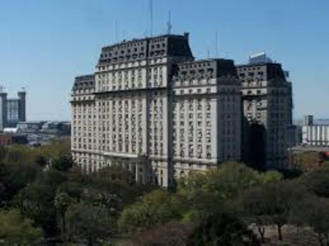 Edificio del Libertador, Carlos Pibernat
