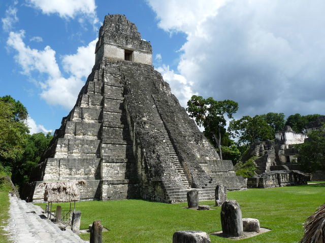 SE FUNDA TIKAL