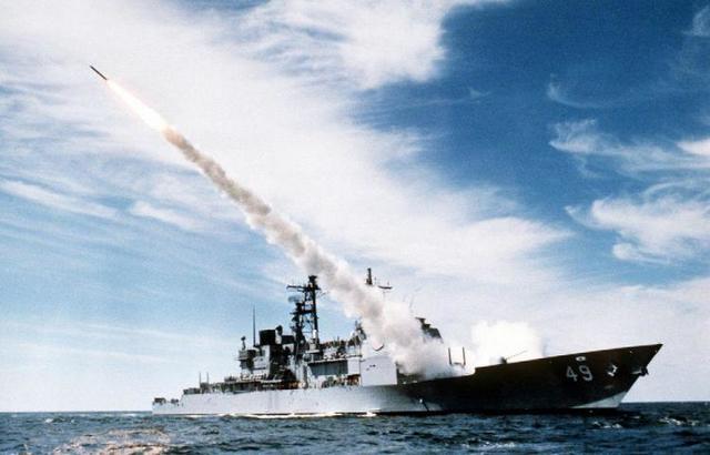 Un crucero lanzamisiles derriba un avión de pasajeros iraní.