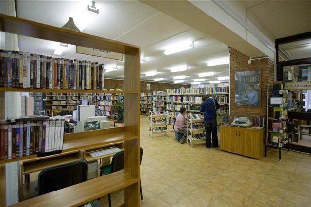 Új épületben a Herman Ottó utcában.