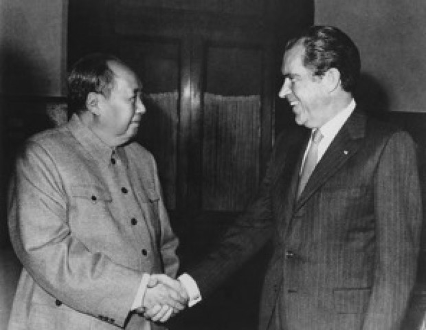 Nixon visits Chin