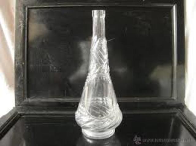 El tapón de corona y el decapsulado de hierro vinieron más tarde