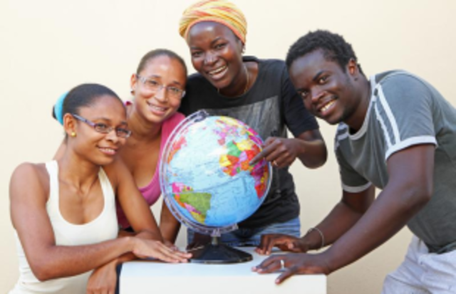 Primeira Universidade Africana a Distância