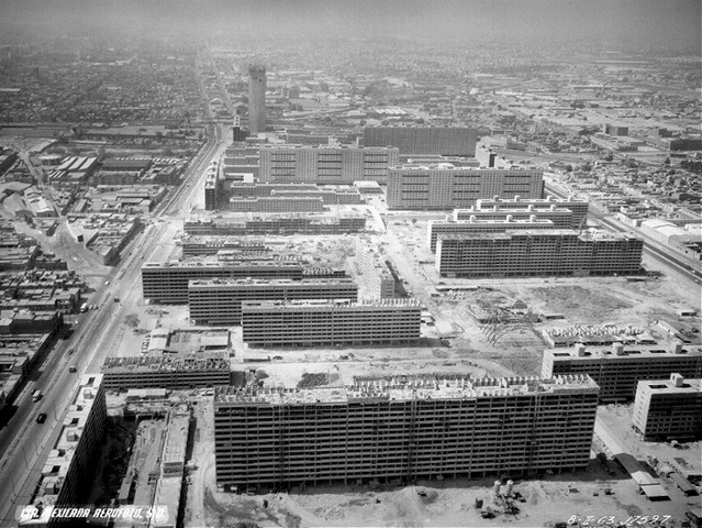 Se construyó el Conjunto habitacional Nonoalco Tlatelolco