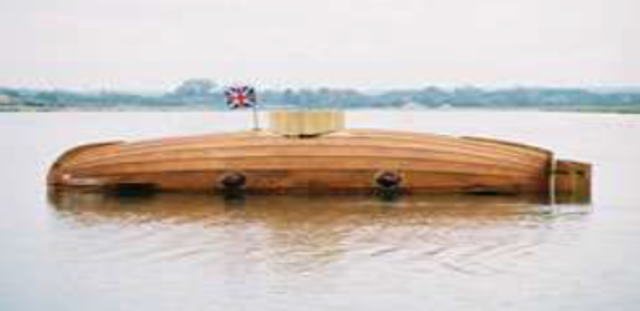 Primer submarino útil.