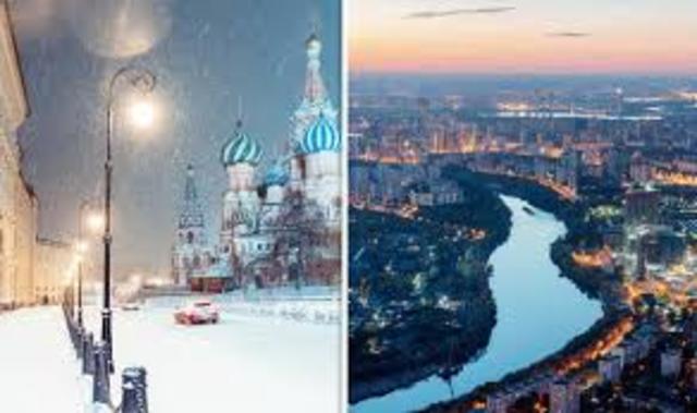 The capital of Russia is changed from St. Petersburg to Moscow