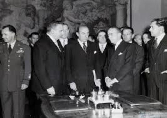 Firma de un acuerdo con EEUU