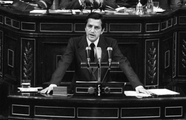 La aprobación  de la Ley de Reforma Política