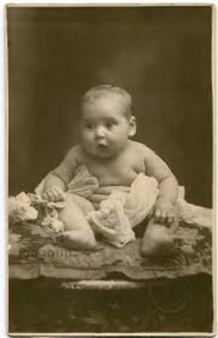 Nace Jacque Marie Elilie Lacan