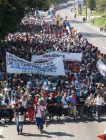 Se realizan varias protestas en las calles.