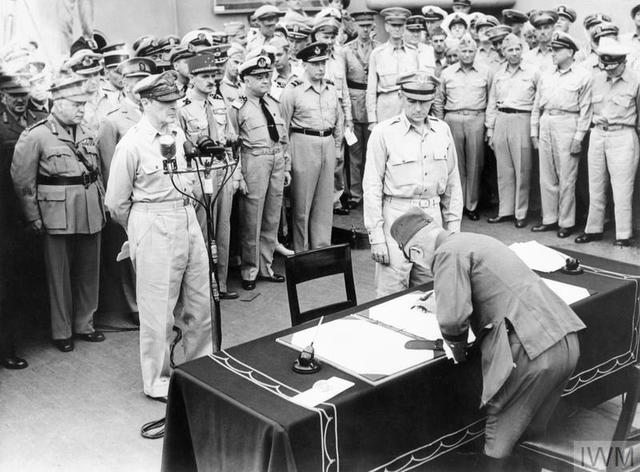 Japan surrenders to US General Douglass MacArthur and the Allies.