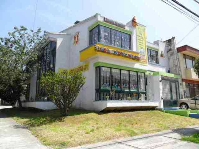 salgo del colegio montessori